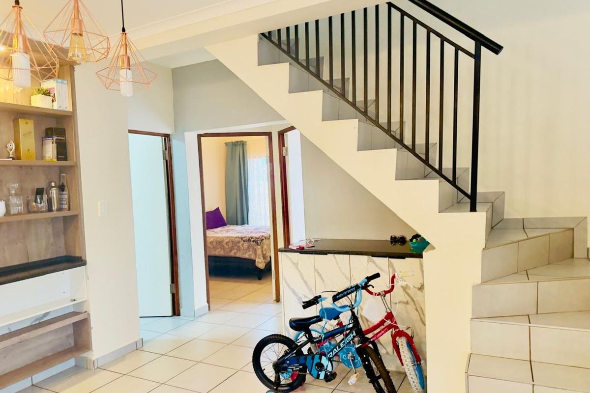 House For Sale in Chantelle - Photo 3