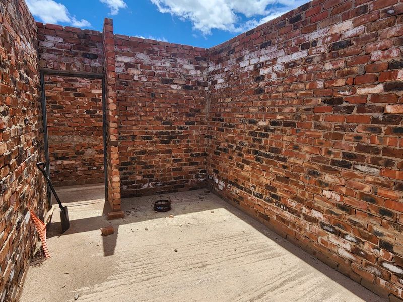 House For Sale in Woodhill Estate - Photo 10