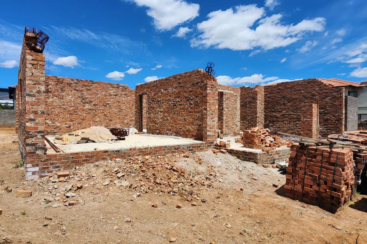 House For Sale in Woodhill Estate - Photo 5