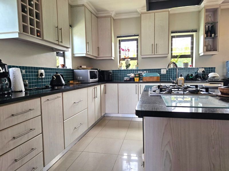 House For Sale in Kraaibosch - Photo 7