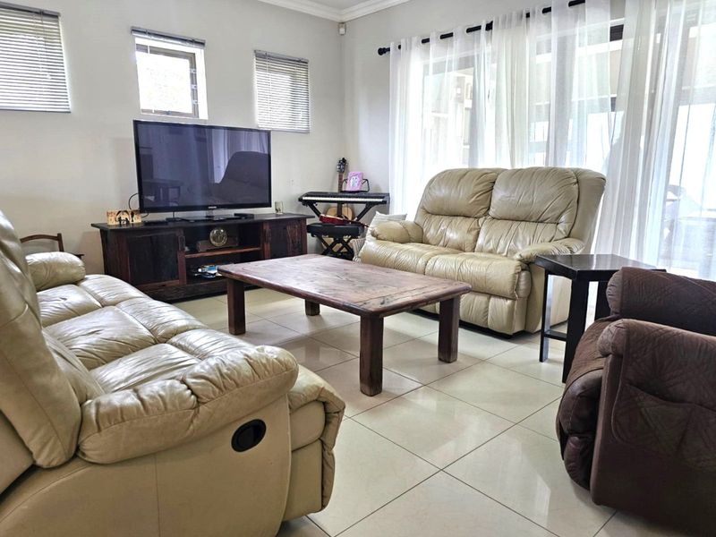 House For Sale in Kraaibosch - Photo 3