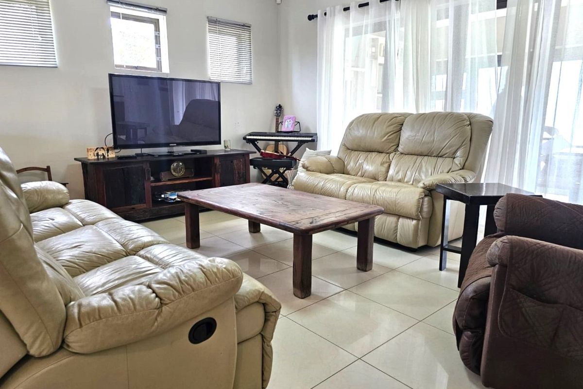 House For Sale in Kraaibosch - Photo 3