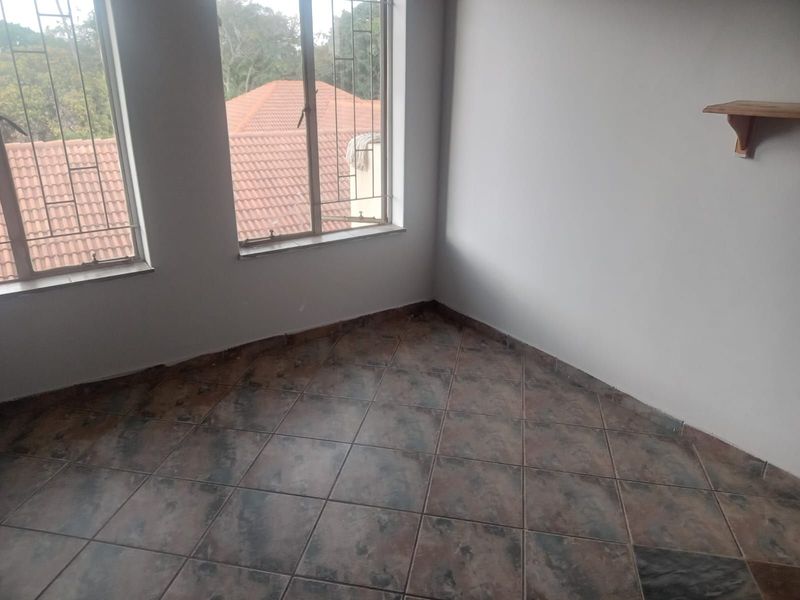 Apartment For Sale in Karenpark - Photo 10