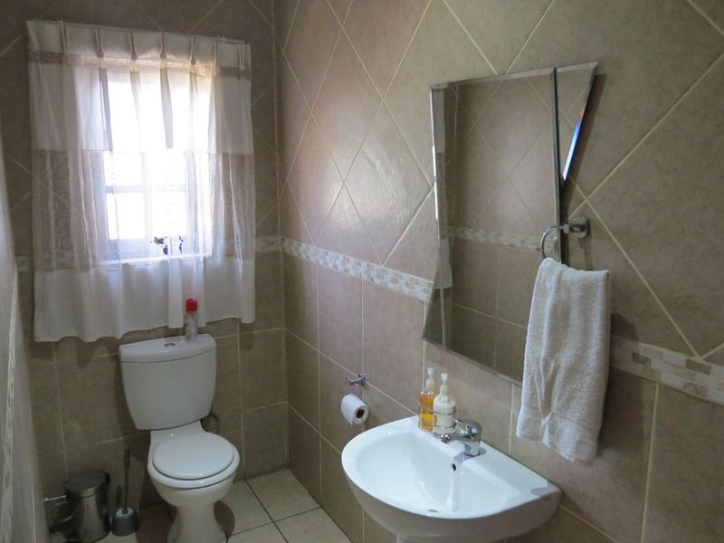 House For Sale in North Riding AH - Photo 10