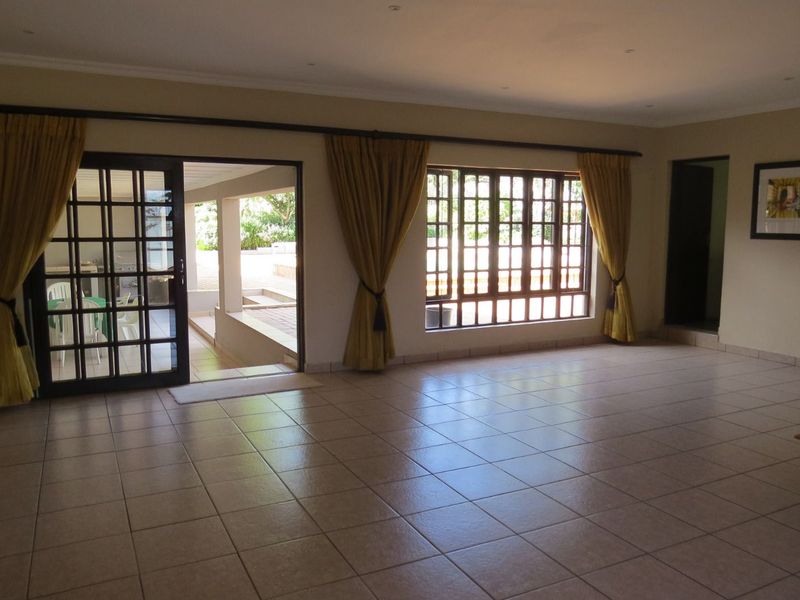 House For Sale in North Riding AH - Photo 9