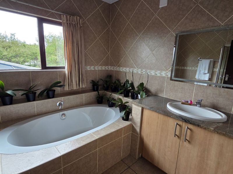 House For Sale in North Riding AH - Photo 8