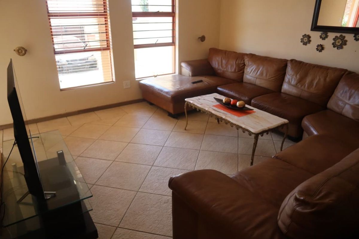 House For Sale in Bendor - Photo 3