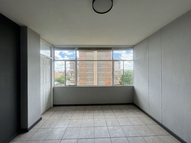 House For Sale in Sunnyside - Photo 10