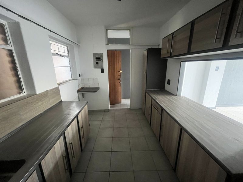 House For Sale in Sunnyside - Photo 7