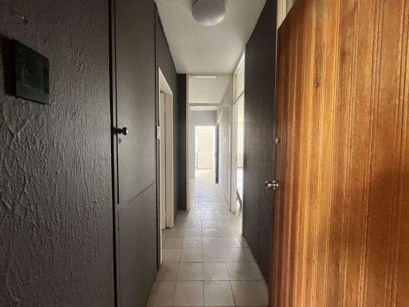 House For Sale in Sunnyside - Photo 2