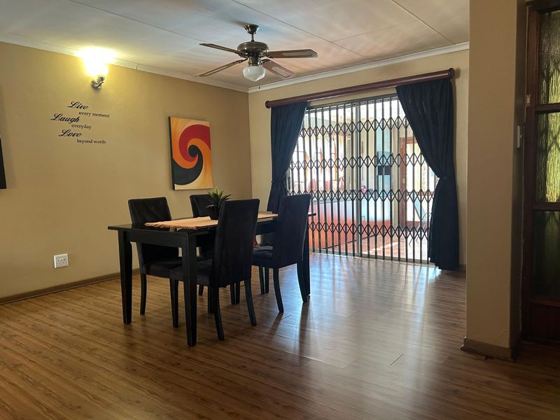 House For Sale in Wierda Park - Photo 10