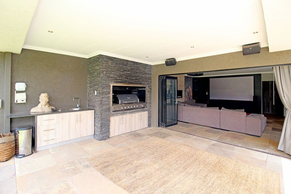 House For Sale in Waterkloof Ridge - Photo 5