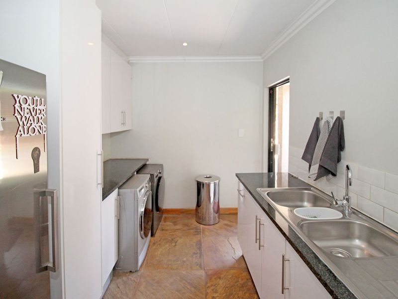 House For Sale in Waterkloof Ridge - Photo 9