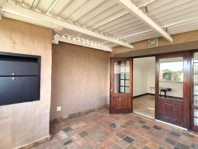 Townhouse For Sale in Irene Proper Security Estate - Photo 8