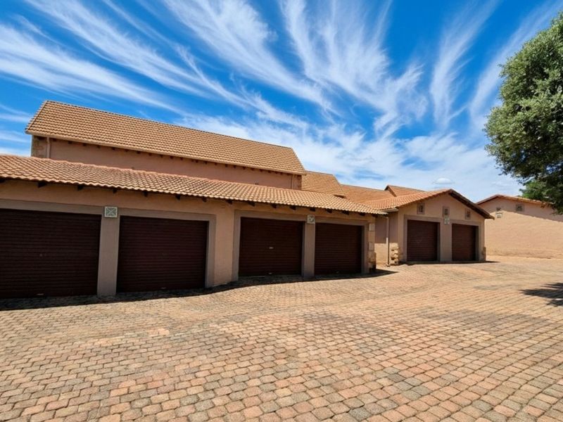 Townhouse For Sale in Irene Proper Security Estate - Photo 2