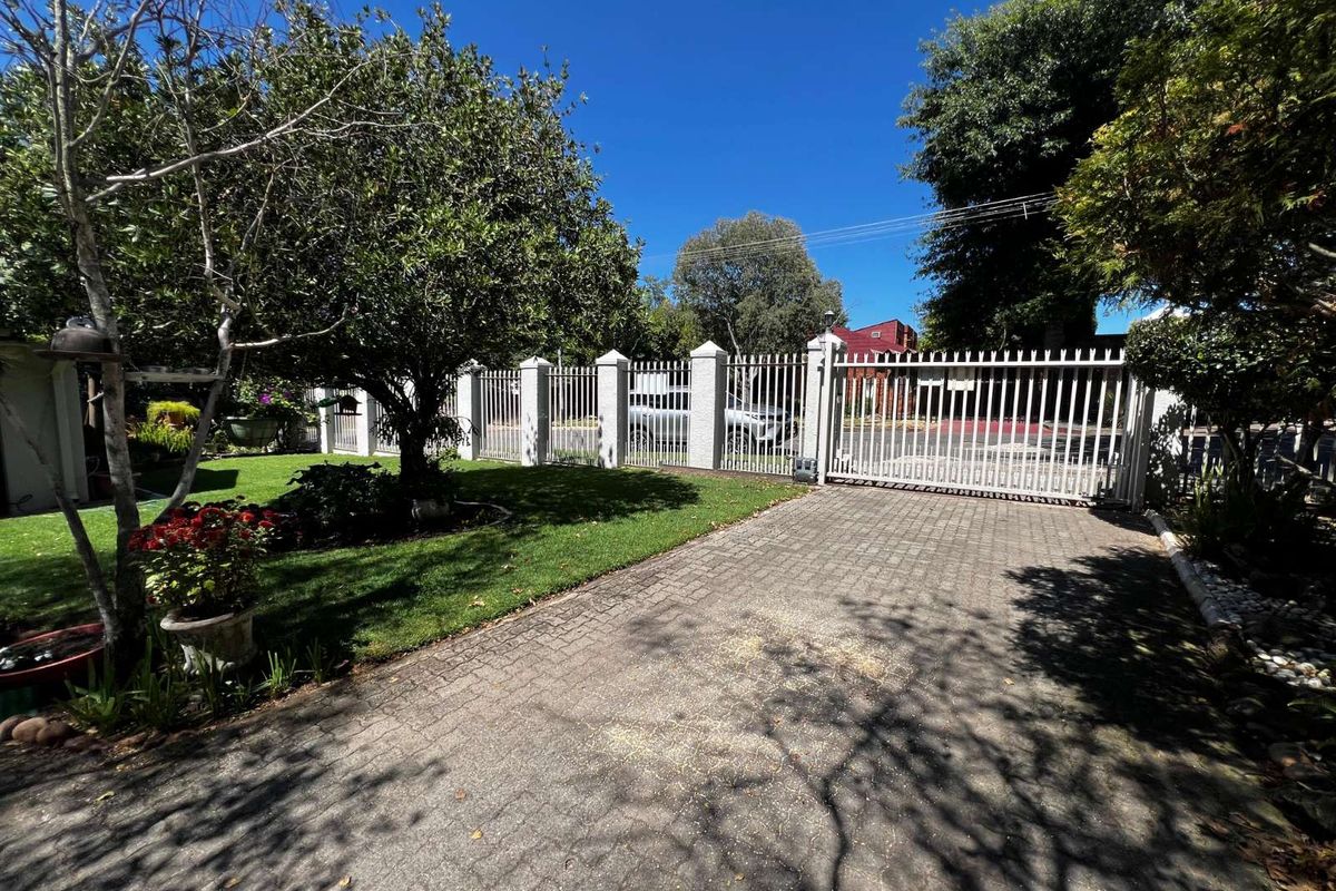 House For Sale in Volksrust Central - Photo 5