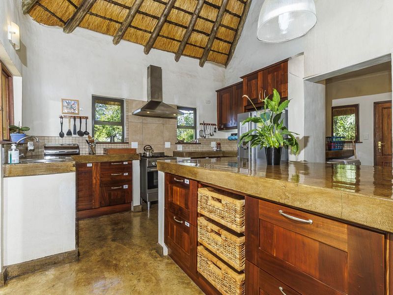 Townhouse For Sale in Assagay - Photo 4