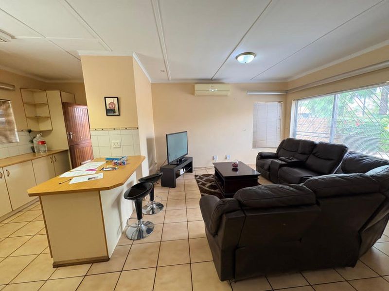 Townhouse For Sale in Carters Glen - Photo 4