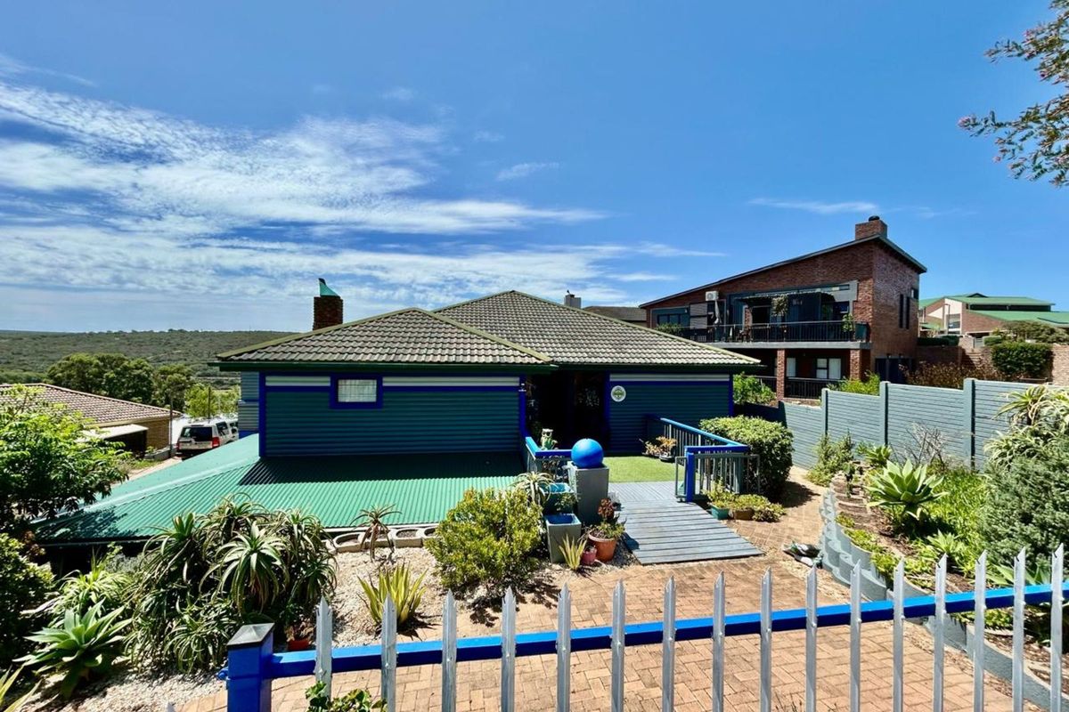 House For Sale in Stilbaai Wes - Photo 2