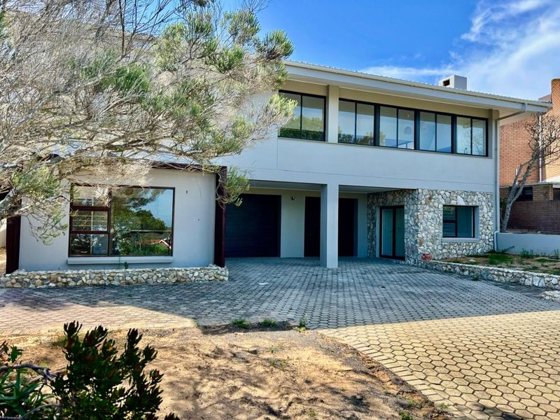 House For Sale in Stilbaai Wes - Photo 2