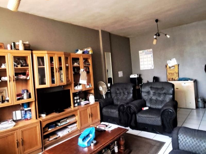 Apartment For Sale in Primrose - Photo 6