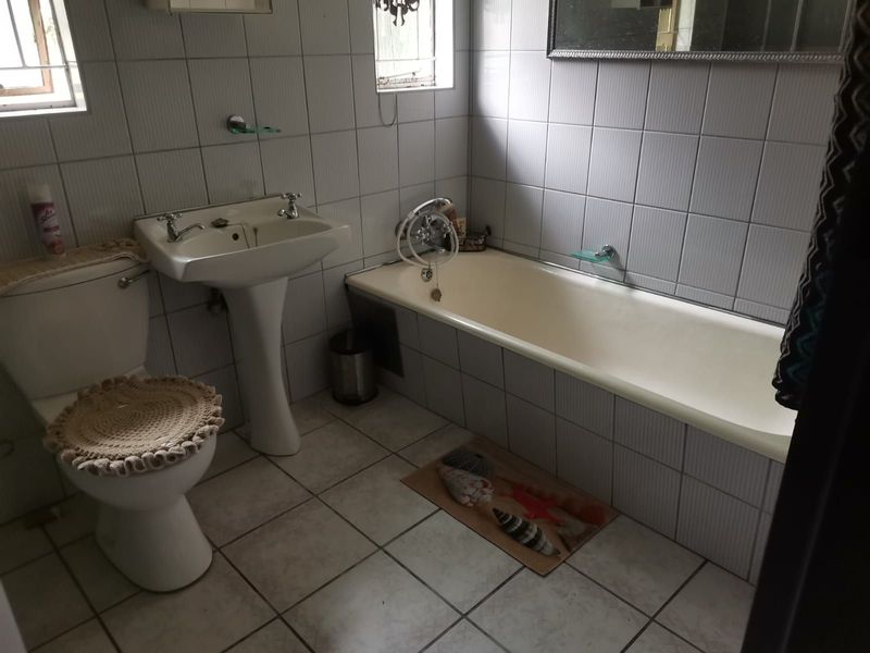 House For Sale in Secunda Central - Photo 8