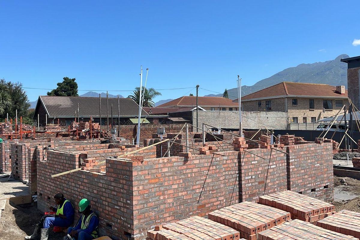 Apartment For Sale in George South - Photo 2