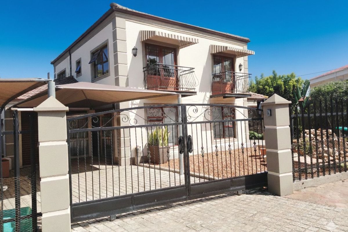 House For Sale in Bergsig - Photo 3