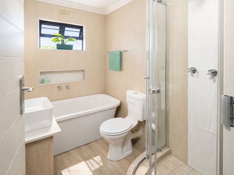 Apartment For Sale in Roodeplaat - Photo 6