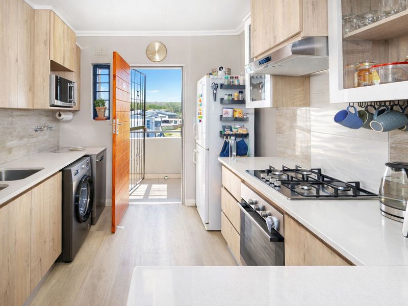 Apartment For Sale in Roodeplaat - Photo 8