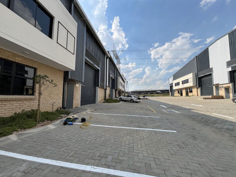 Industrial To Rent in Samrand Business Park - Photo 2