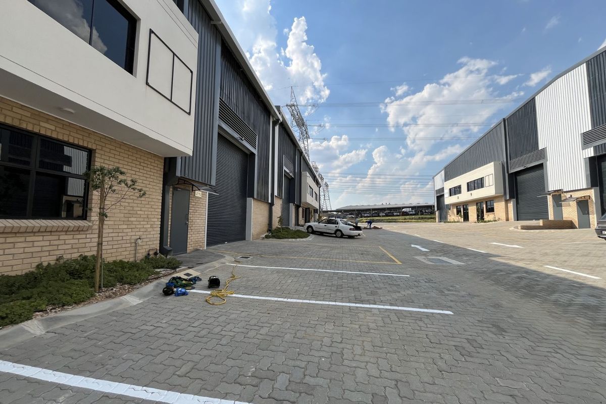 Industrial To Rent in Samrand Business Park - Photo 2