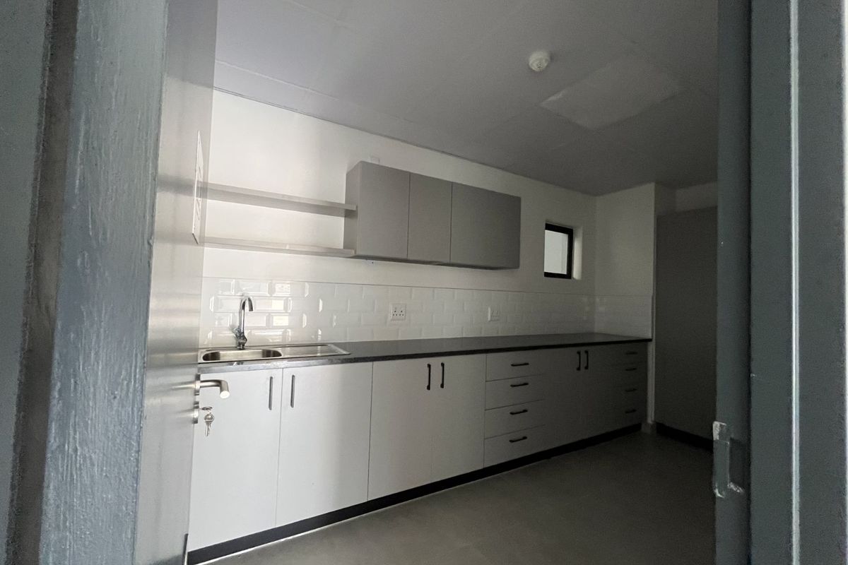 Industrial To Rent in Samrand Business Park - Photo 4