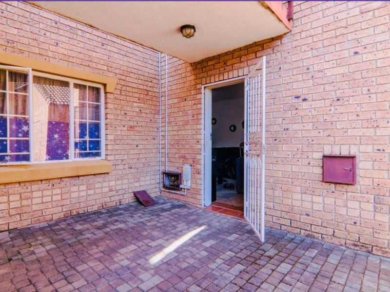 House For Sale in Eco Park Estate - Photo 2