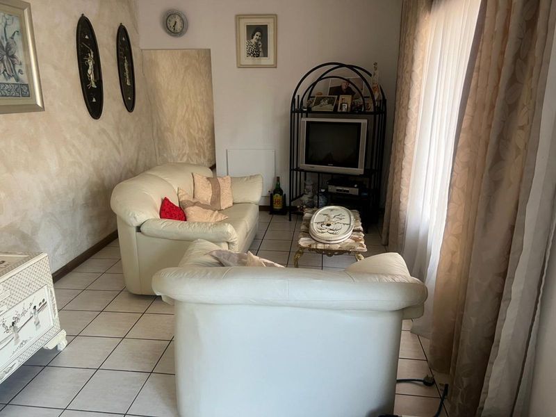 House For Sale in Primrose - Photo 10