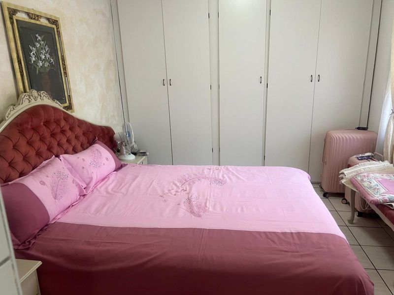 House For Sale in Primrose - Photo 6