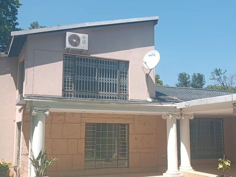 House For Sale in Paulshof - Photo 3