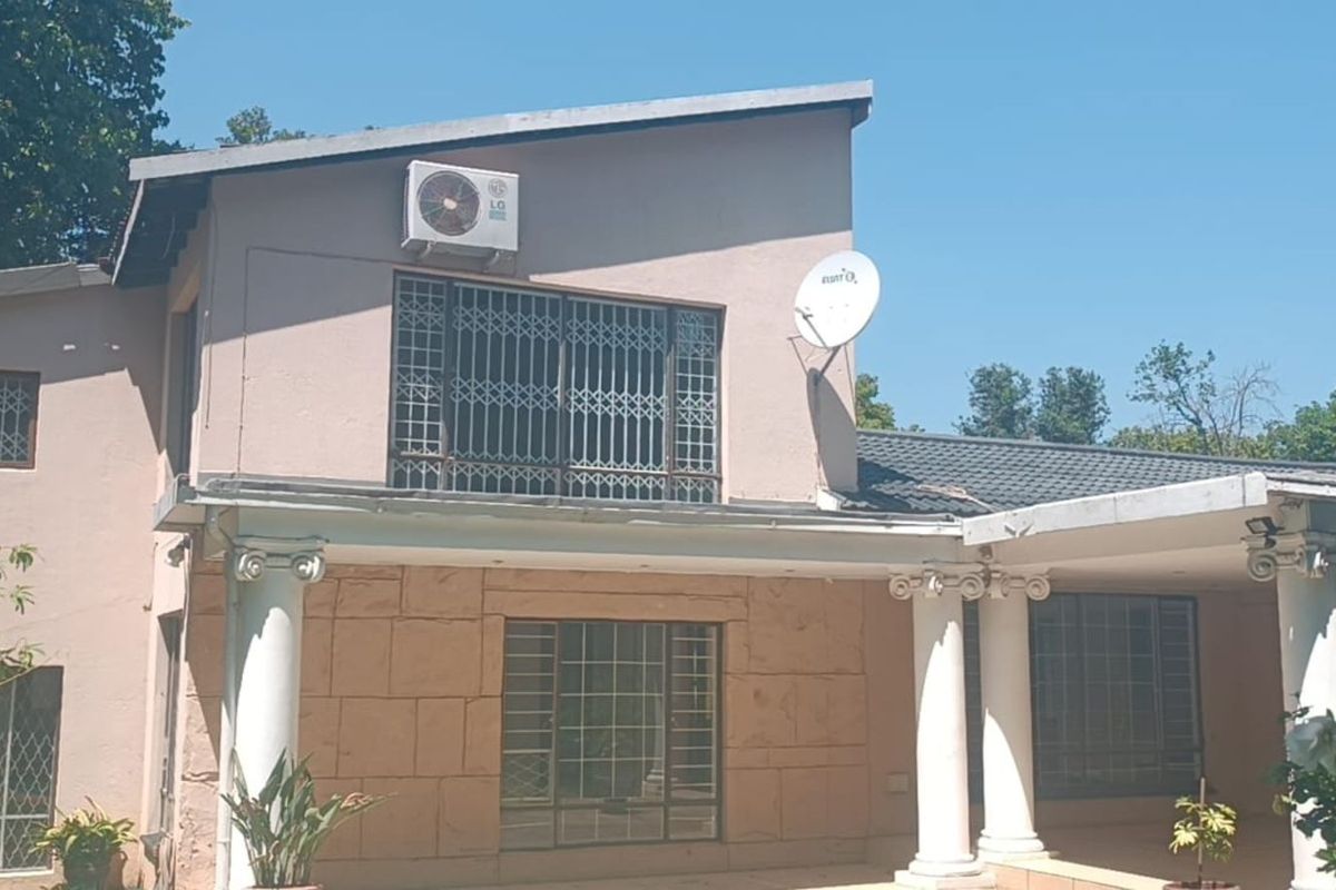 House For Sale in Paulshof - Photo 3