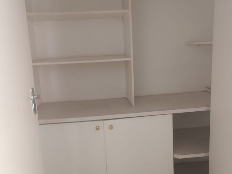 House For Sale in Paulshof - Photo 8