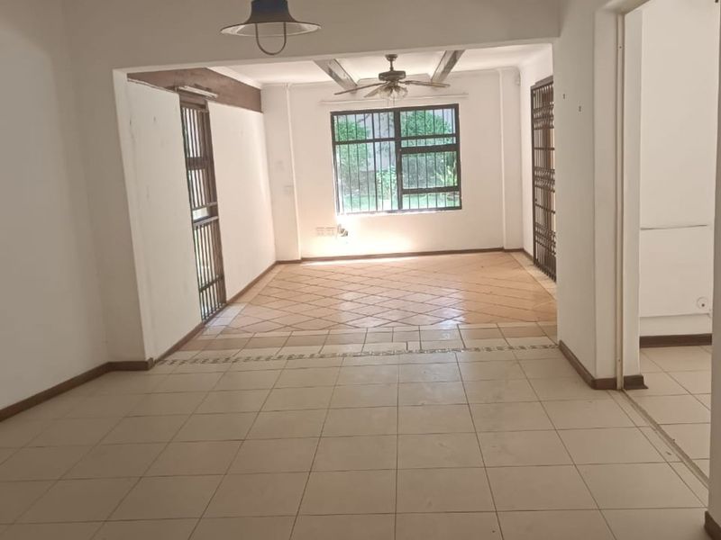 House For Sale in Paulshof - Photo 7