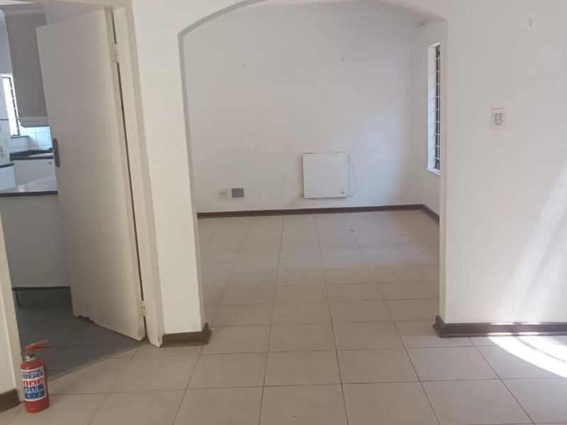 House For Sale in Paulshof - Photo 6