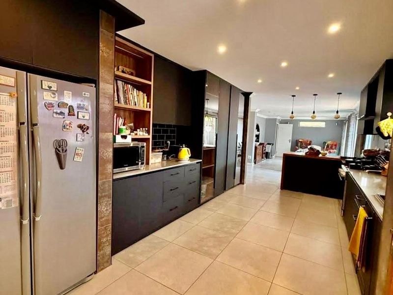 House For Sale in Secunda Central - Photo 10