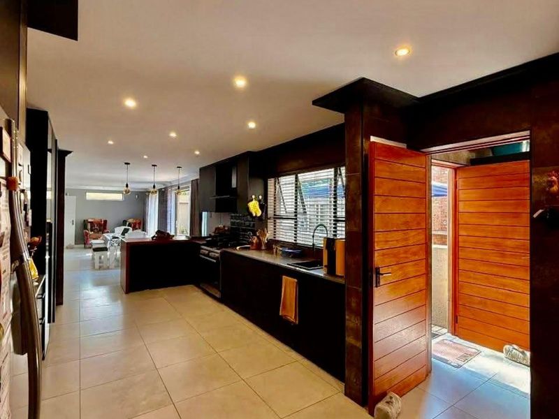 House For Sale in Secunda Central - Photo 8