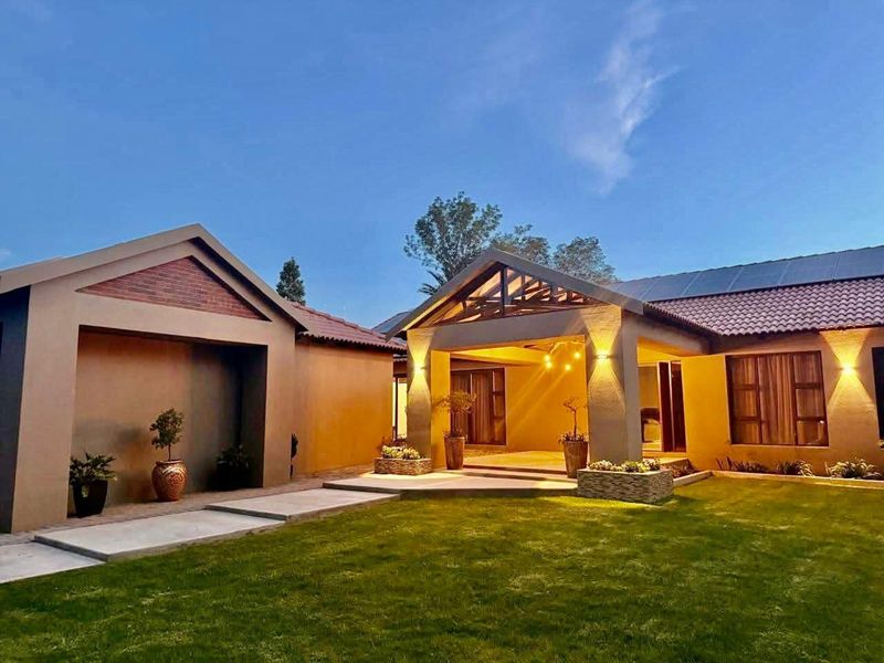 House For Sale in Secunda Central - Photo 2