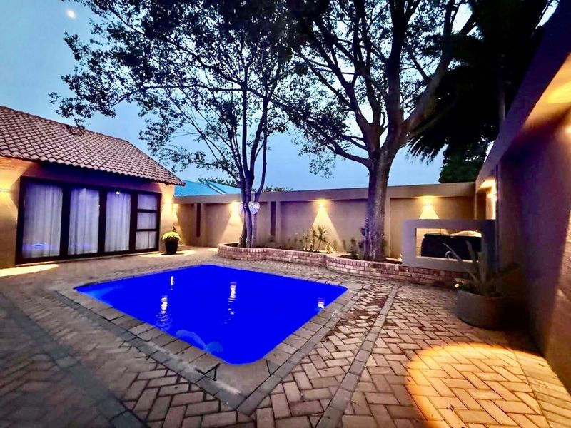 House For Sale in Secunda Central - Photo 1