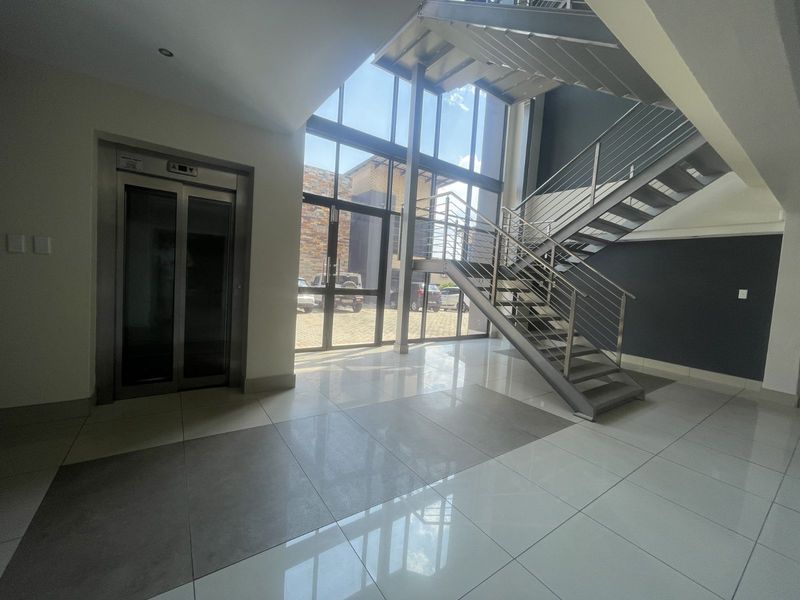 Office For Sale in Die Hoewes - Photo 8