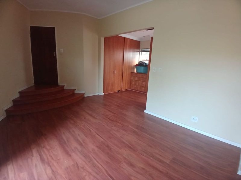 House For Sale in Gallo Manor - Photo 8