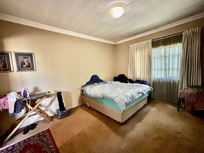 House For Sale in Menlo Park - Photo 5