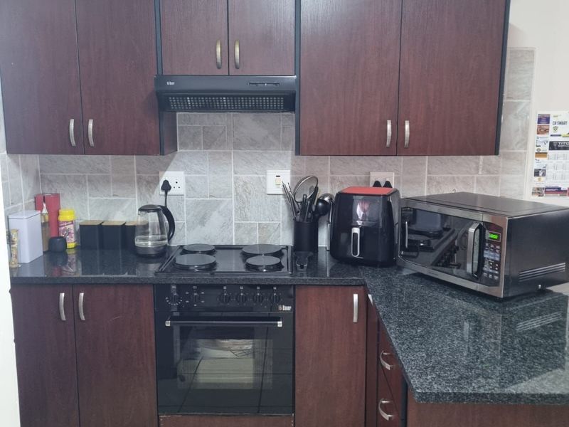 Apartment For Sale in Gholfsig - Photo 5