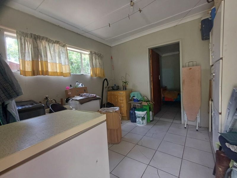House For Sale in Wilkoppies - Photo 10